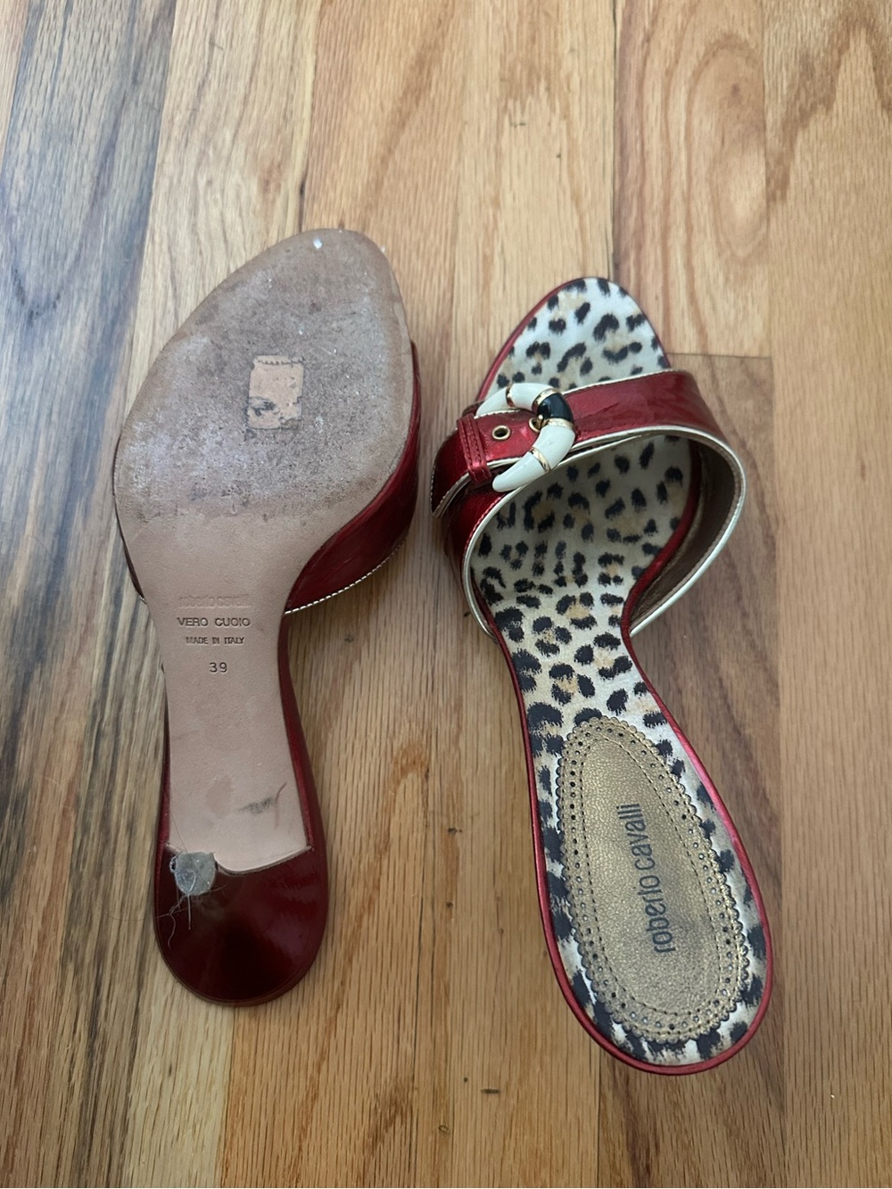 Red Roberto Cavalli vintage kitten heels - Picture 2 of 4
